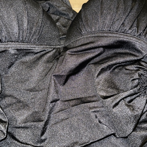 VICTORIA'S SECRET SWIM
The Harlow Push-Up One-Piece Swimsuit - Picture 4 of 6